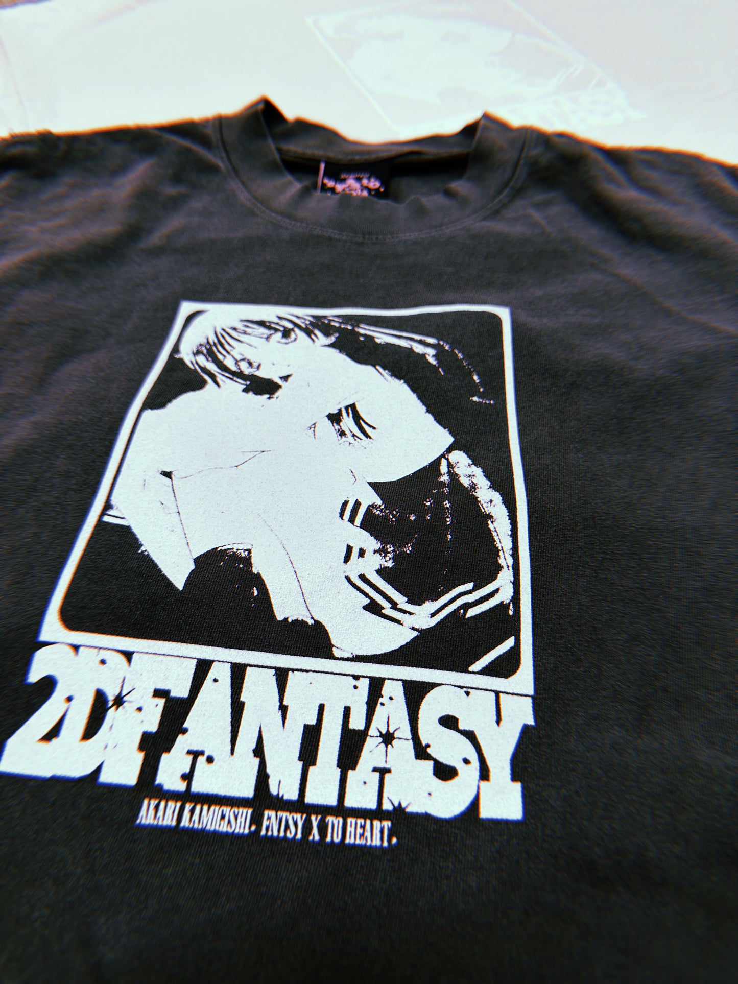 To Heart Tee *UV Activated Ink